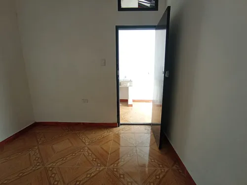 Arriendo Casa Comercial En Laureles