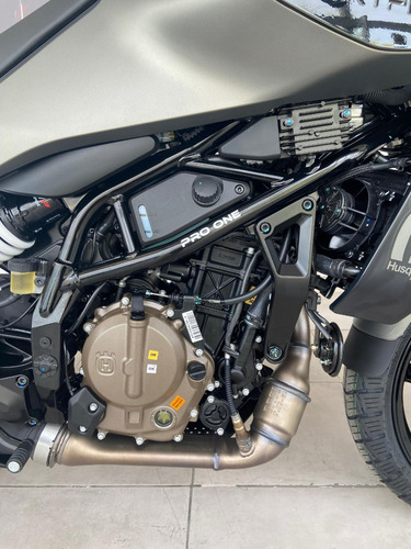 Husqvarna Svartpilen 250-fin@nci@la Cuota Fija-bluetooth-gps