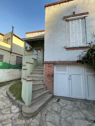 Casa 3 Amb En Tigre Residencial Con Jardin Enorme!! Mucho Pontencial!