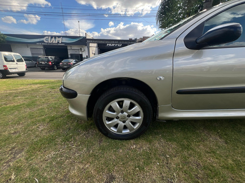 Peugeot 206 1.6 Sw Xt Premium