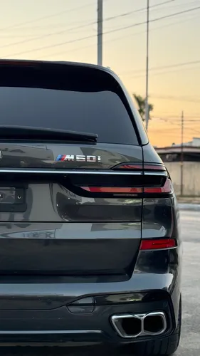 BMW X7 4.4 V8 M60I