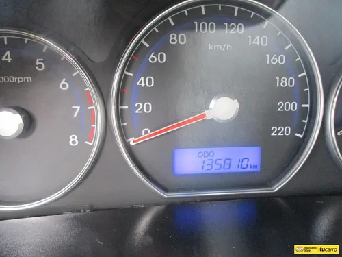 Hyundai Santa Fe Gl 4x2 2400cc Mt Aa