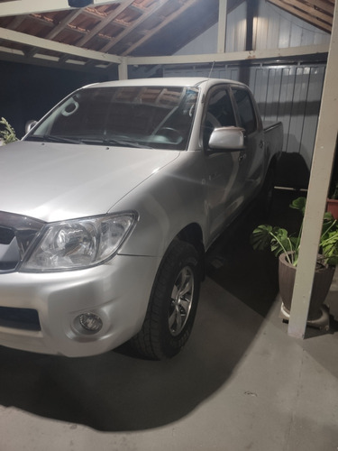 Toyota Hilux 2.5 Cab. Dupla 4x4 4p