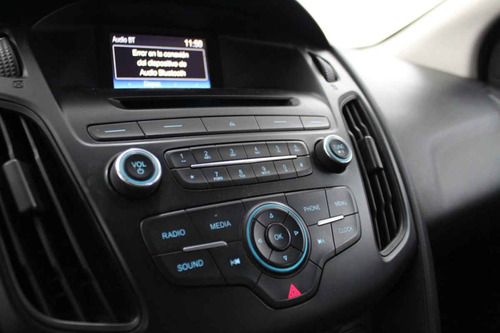Imagen 13 de 15 de Ford Focus 2015 4 Cilindros