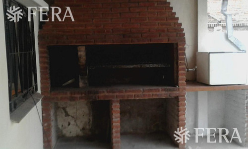 Venta De Casa Para 2 Familias De 3 Ambientes En Wilde Con Cochera (24671)
