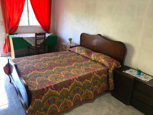 Imagen 13 de 14 de Casita De Campo Anidada En Arboleda Añosa