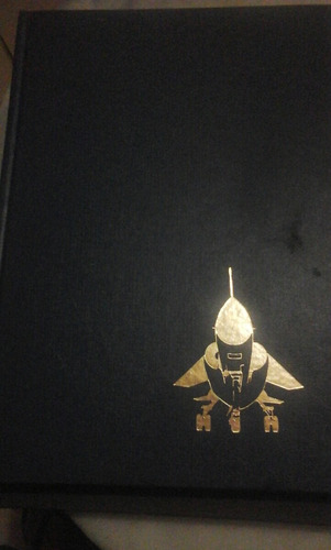 Livro History Of Aviation. John W R Taylor And Kennethmunson