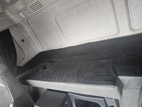 Iveco Stralis 440 6x2 Ano 2014