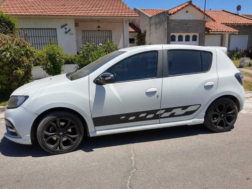 Imagen 1 de 9 de Renault Sandero 2016 2.0 Rs 145cv