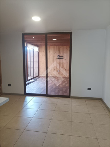 Casa En Arriendo De 3 Dorm, 1 Baño, En Buín
