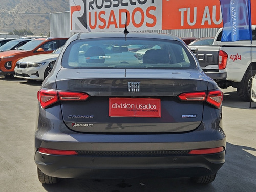 Fiat Cronos CRONOS DRIVE 1.8 AT