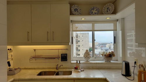Alquiler Apartamento 3 Dormitorios Amueblado . Ciudad Vieja
