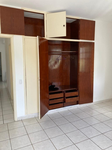 Imagem 15 de 23 de Casa De 3 Dorm 1 Suite Encima De Comércio Fl37
