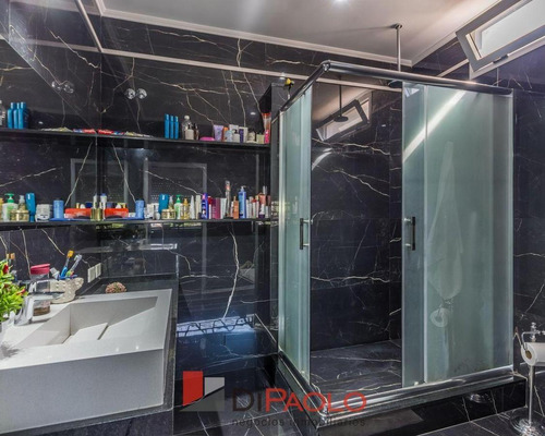 Venta · Casa En San Martín · Parque · Piscina