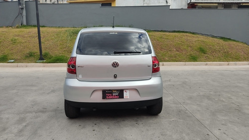 Imagem 5 de 8 de Volkswagen Fox 2008 1.6 Plus Total Flex 5p