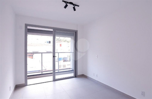 Imagem 6 de 25 de Studio Em Perdizes, Andar Alto, Muito Luminoso - Reo593332