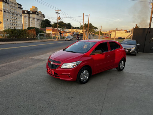 Chevrolet Onix Hatch 1.0 4P FLEX LS