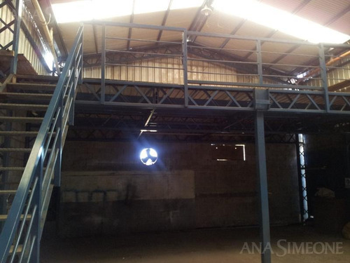 Imagen 3 de 10 de Nave Industrial - Del Viso