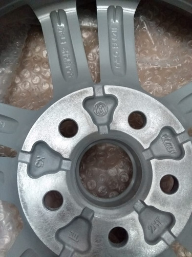 Imagem 7 de 8 de Roda Original Aro 15 Novo Polo Virtus Vw