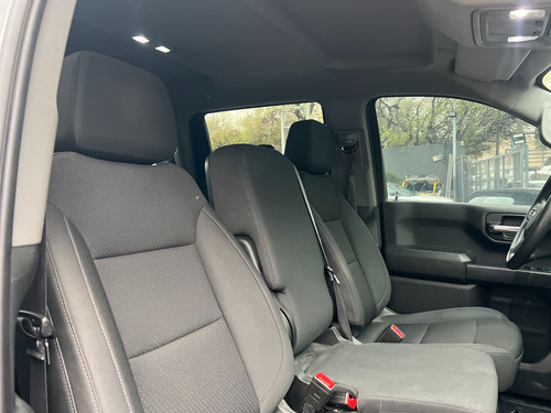 Chevrolet Silverado 2.7 T Doble Cabina 4X2 At