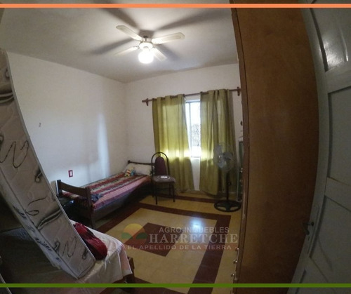 Venta De Casa Con Apartamento En Progreso, Canelones