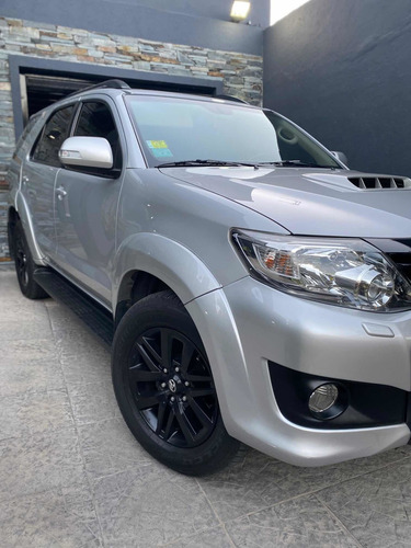 Toyota Sw4 3.0 Srv Cuero I 171cv 4x4 4at 2012