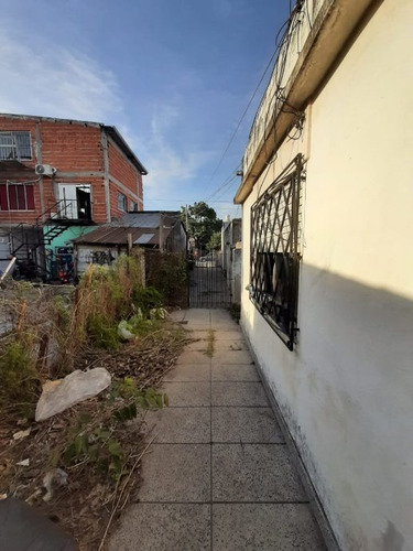 Imagen 3 de 14 de Casa Ph 3 Ambientes En Venta - Moron Sur