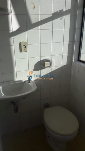 Sala Em Prédio Comercial Próximo Ao Shopping Pátio Savassi, Esquina Com Avenida Do Contorno Localizada Em Uma Ótima Região. Condomínio Com Preço Acessível. Uma Vaga De Garagem. - 5422