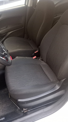 Fiat Cronos 1.3 Flex 4p