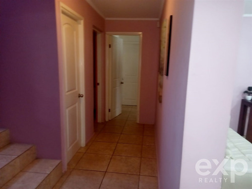 Casa En Venta De 4 Dorm. En Algarrobo