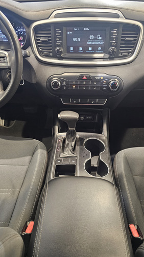 Kia Sorento 2.4 Lx At