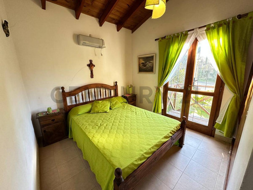 Venta Casa En Valeria Del Mar. Multifamiliar. Pinamar