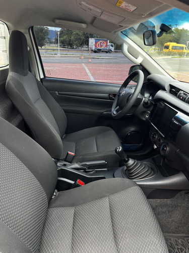 Toyota Hilux 2.7 Chasis 4X2