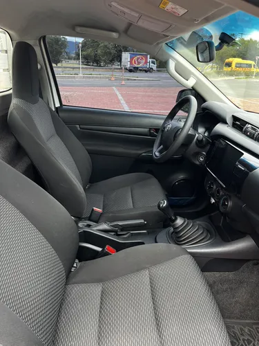 Toyota Hilux 2.7 Chasis 4X2