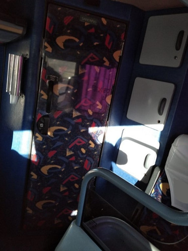 Imagem 3 de 10 de Classi Onibus Tem A Venda Paradiso 1200 2001 Leito O 400,