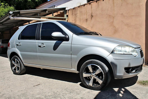 Fiat Palio 2011 1.6 16v Essence Flex 5p