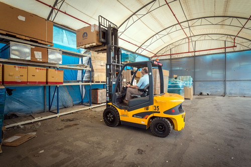 Imagen 13 de 16 de Autoelevador Liugong Diesel 2500kg Nuevo 0km