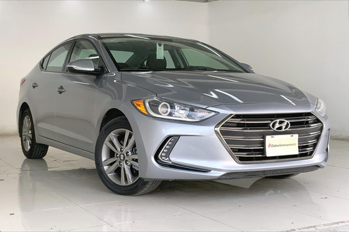 Imagen 3 de 25 de Hyundai Elantra 4 Pts Limited Tech, 20l, Ta, A/ac Aut, Pie