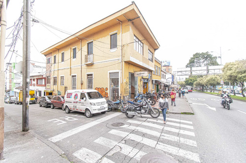 Imagen 2 de 3 de Venta Casa Con Renta Av Santander, Manizales