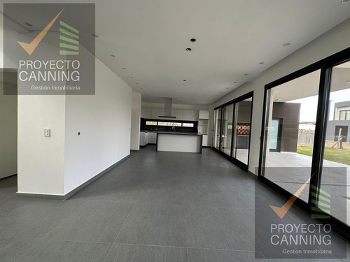 Casa En Venta Barrio Lagos De Canning