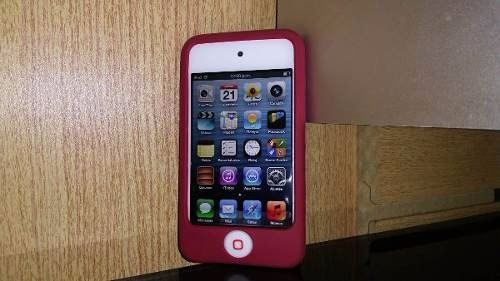 Funda Protectora iPod Touch 4 Urbano Design Cover Case Flip