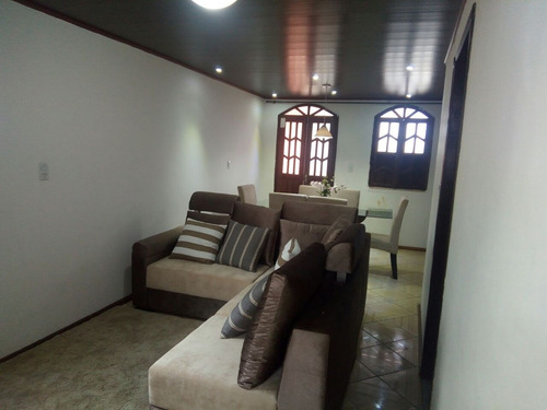 Imagem 2 de 14 de Casa De 4 Quartos E 2 Banheiros