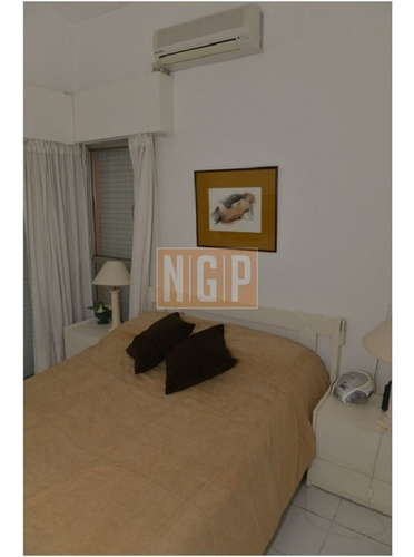 Sobre Mansa Apartamento - Ref: 15944