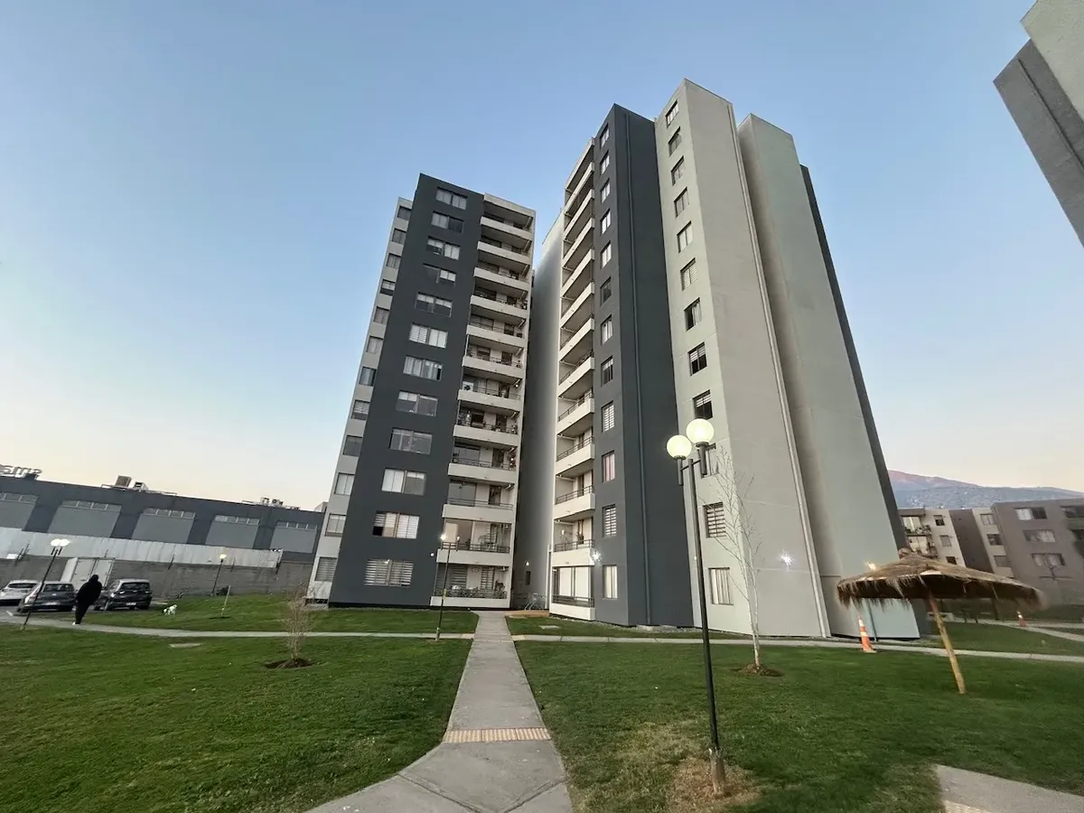 Imagen 1 de 25 de Sánchez Fontecilla - D. Portales / C. Manquecura 3d+2b+1e+1b
