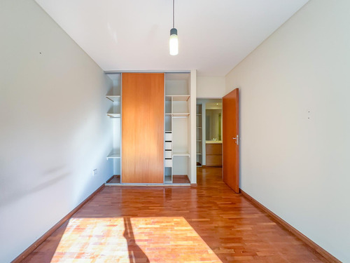 Departamento En Venta, 2 Dormitorios, Balcon, Zona Rio