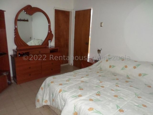 Imagen 15 de 30 de Casa En Venta En Fundalara Barquisimeto