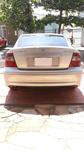 Chevrolet Vectra 2001 2.2 Gls 4p