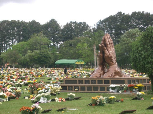 Imagem 10 de 14 de Jazilo No Cemitério Jardim Da Saudade ...