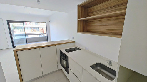 Venta Monoambiente Saenz Peña Parrilla Con Renta