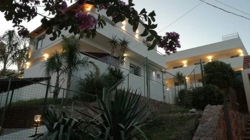 Imagen 1 de 14 de Alquilo Deptos En Complejo Con Vistas Panorámicas Y Piscina